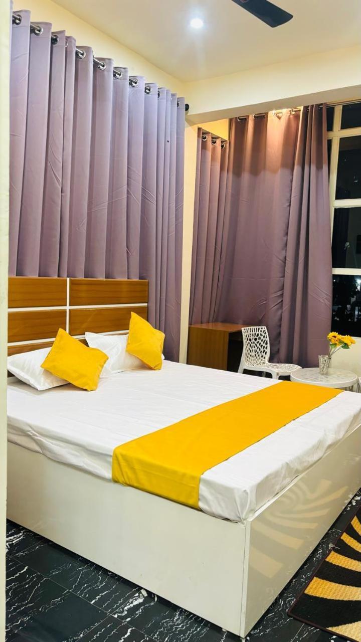 Himalaya Inn Guest House Benares Buitenkant foto