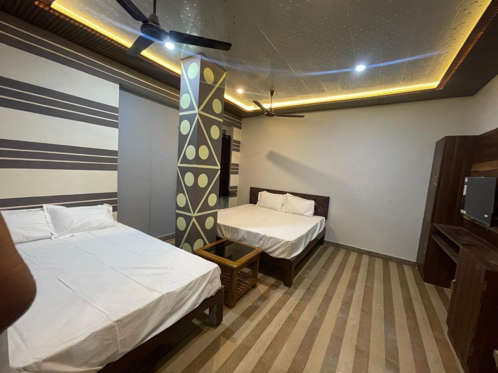 Himalaya Inn Guest House Benares Buitenkant foto